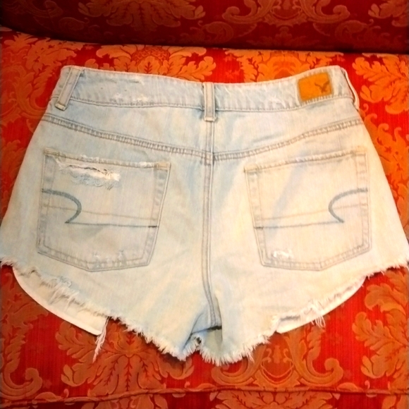 AMERICAN EAGLE-High Rise Distressed Cut Off Exposed Pockets Festival Shorts sz 4 - Picture 5 of 5